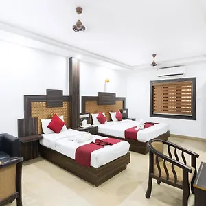 Crown Hotel